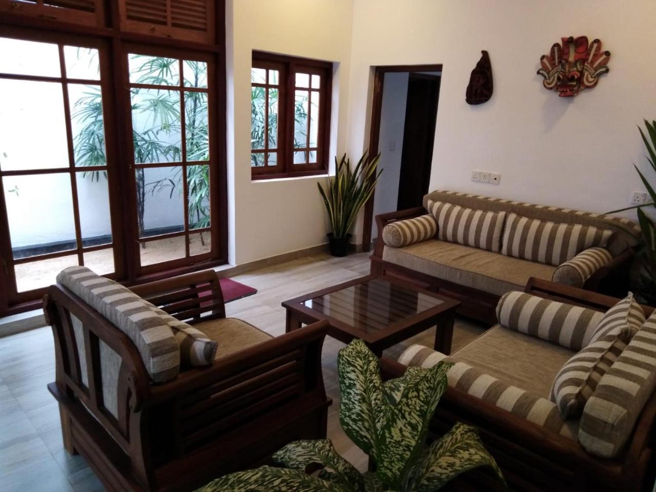 LIJA Residence Negombo Exterior foto