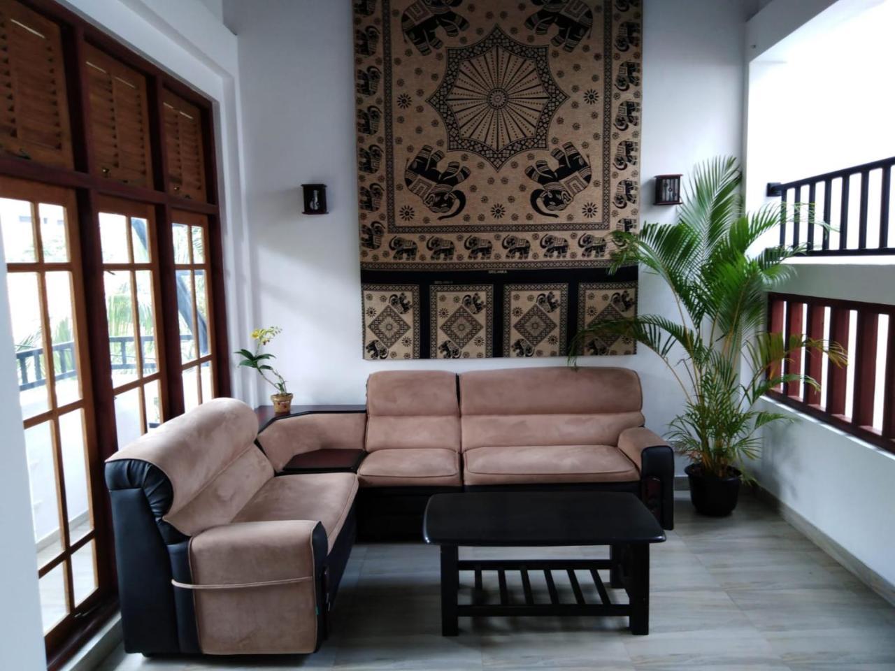 LIJA Residence Negombo Exterior foto